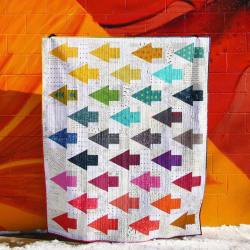 Un rainbow quilt a cura di Sassafras Lane Designs